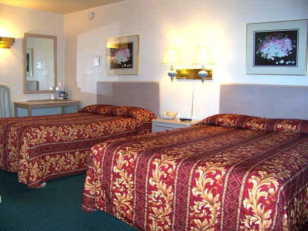 Townhouse Motel Weed Ngoại thất bức ảnh